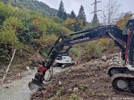 Sanacijska obnova vodotokov in hudournikov po poplavah  (17)